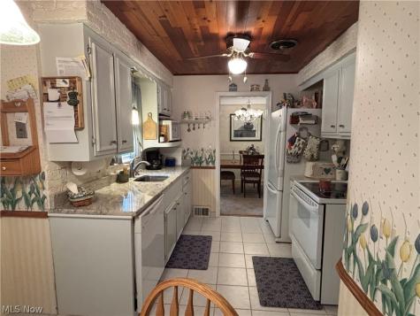 1420 Dorsh Road South Euclid OH 44121