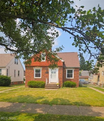 4518 Archmere Avenue Cleveland OH 44109
