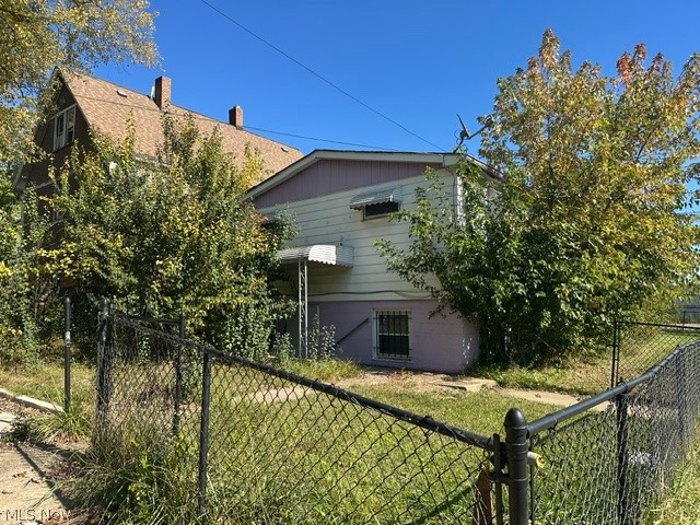 4372 E 146 Cleveland OH 44128