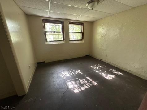 4372 E 146 Cleveland OH 44128