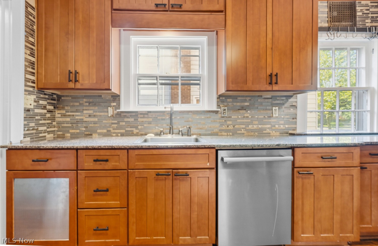 3207 Chadbourne Road Shaker Heights OH 44120