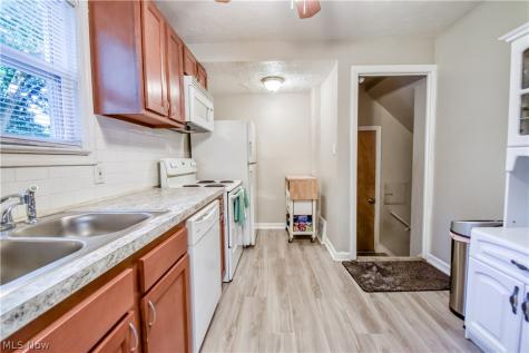 5284 Haverford Drive Lyndhurst OH 44124
