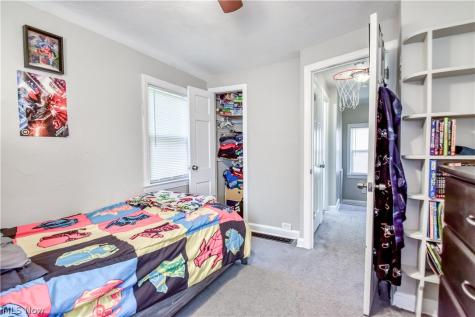 5284 Haverford Drive Lyndhurst OH 44124