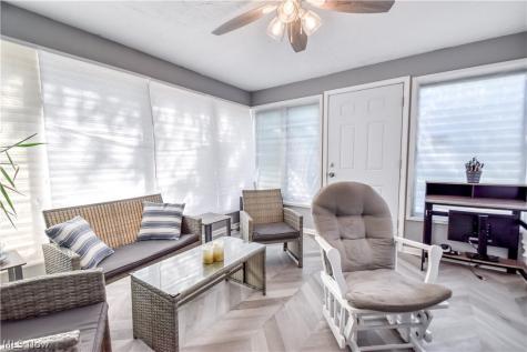 5284 Haverford Drive Lyndhurst OH 44124