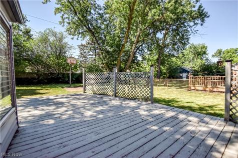 5284 Haverford Drive Lyndhurst OH 44124