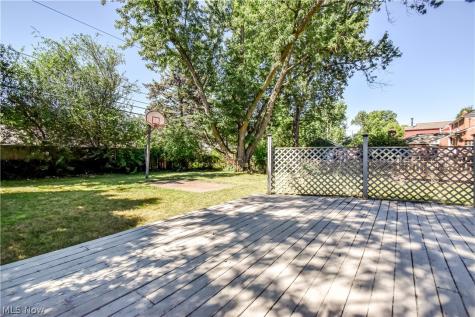 5284 Haverford Drive Lyndhurst OH 44124