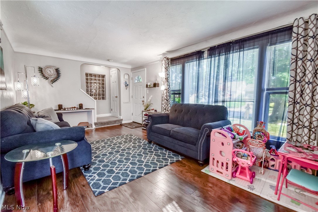 5284 Haverford Drive Lyndhurst OH 44124