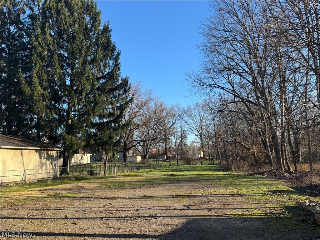 1145 Stiles Warren OH 44481