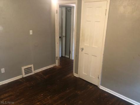21507 Franklin Road Maple Heights OH 44137