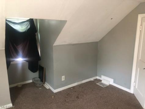 21507 Franklin Road Maple Heights OH 44137