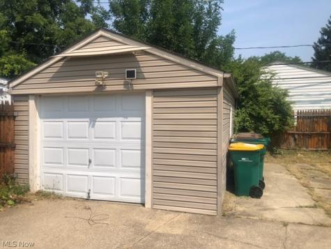 21507 Franklin Road Maple Heights OH 44137