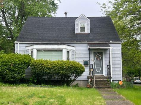 122 Alfaretta Avenue Akron OH 44310