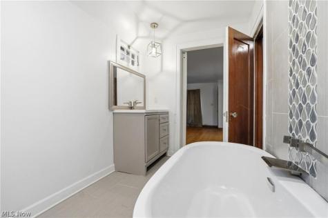 14316 Ashwood Road Shaker Heights OH 44120