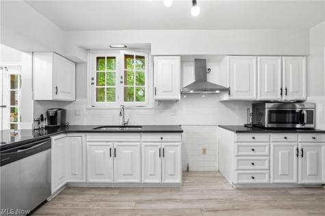 14316 Ashwood Road Shaker Heights OH 44120