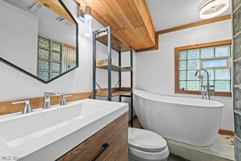 111 Highland Avenue Munroe Falls OH 44262