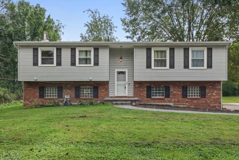 111 Highland Avenue Munroe Falls OH 44262