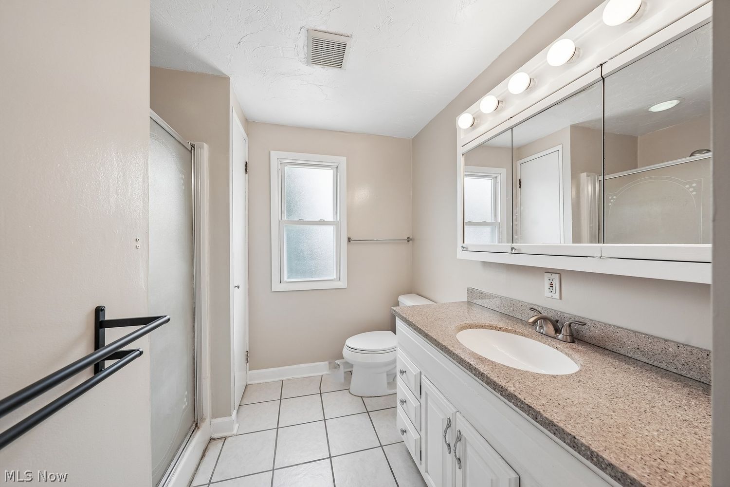 2711 Center Drive Parma OH 44134