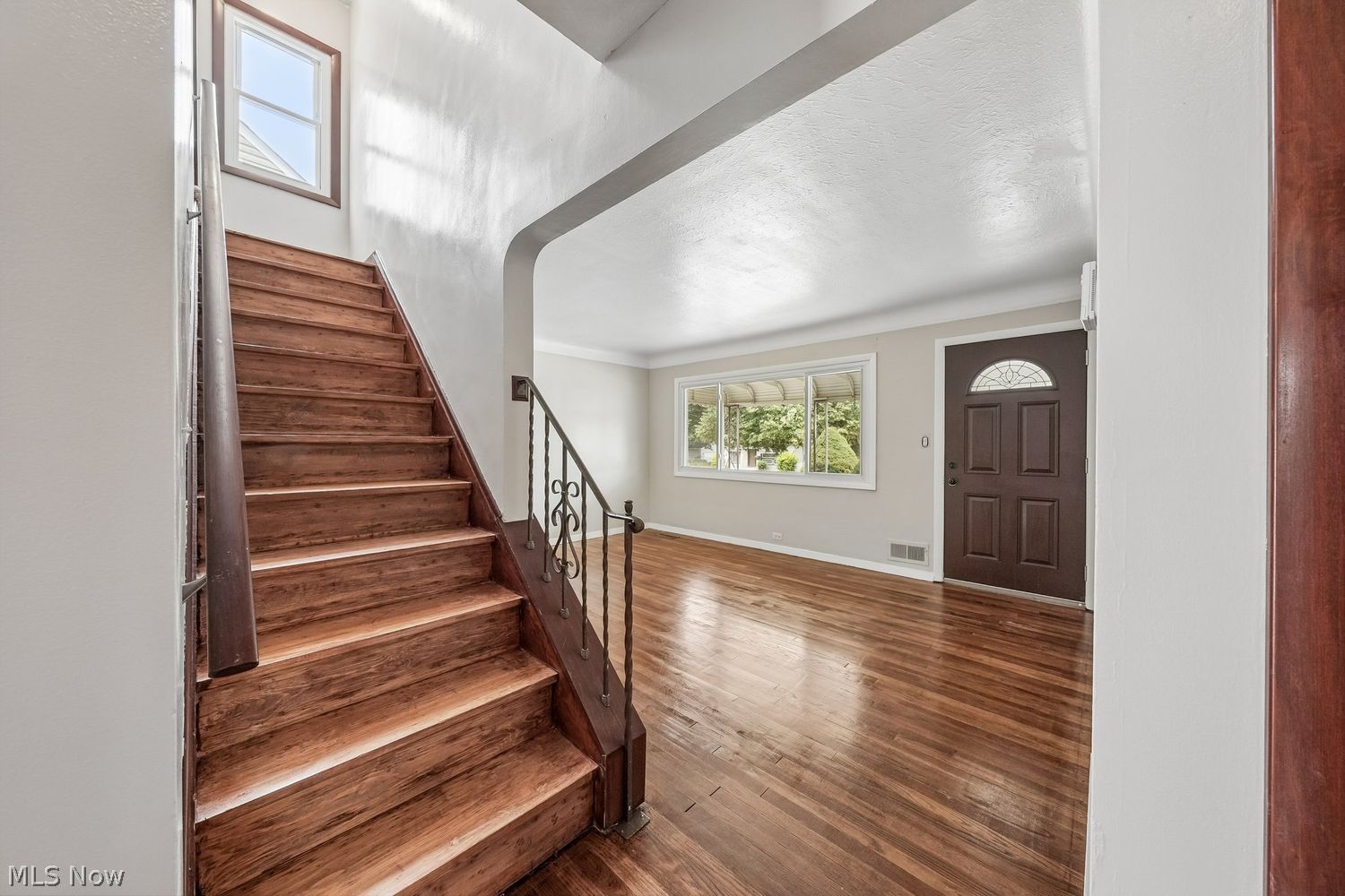 2711 Center Drive Parma OH 44134
