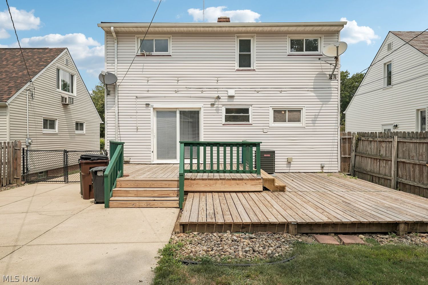 2711 Center Drive Parma OH 44134