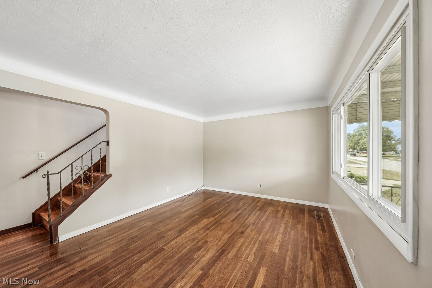 2711 Center Drive Parma OH 44134