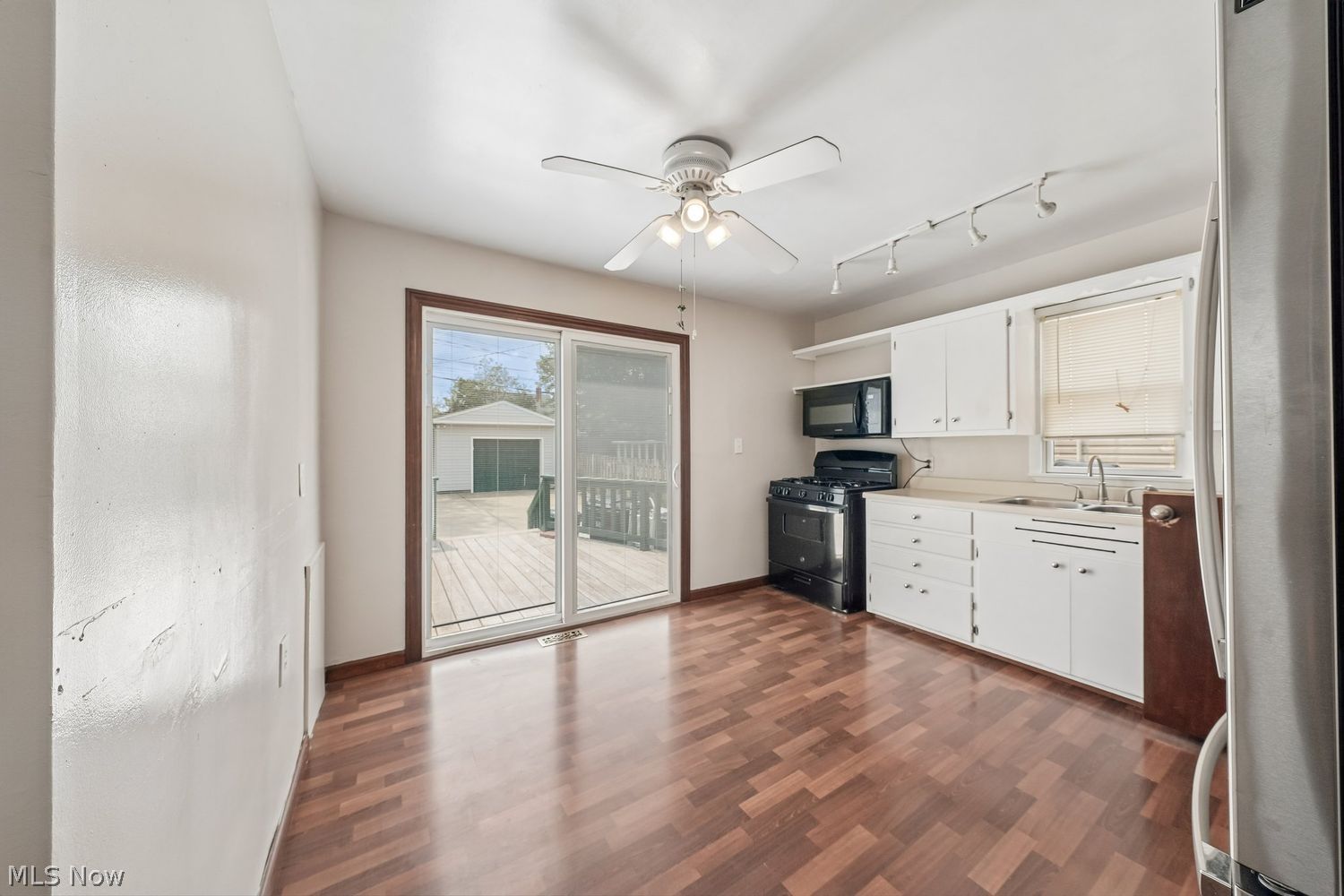 2711 Center Drive Parma OH 44134