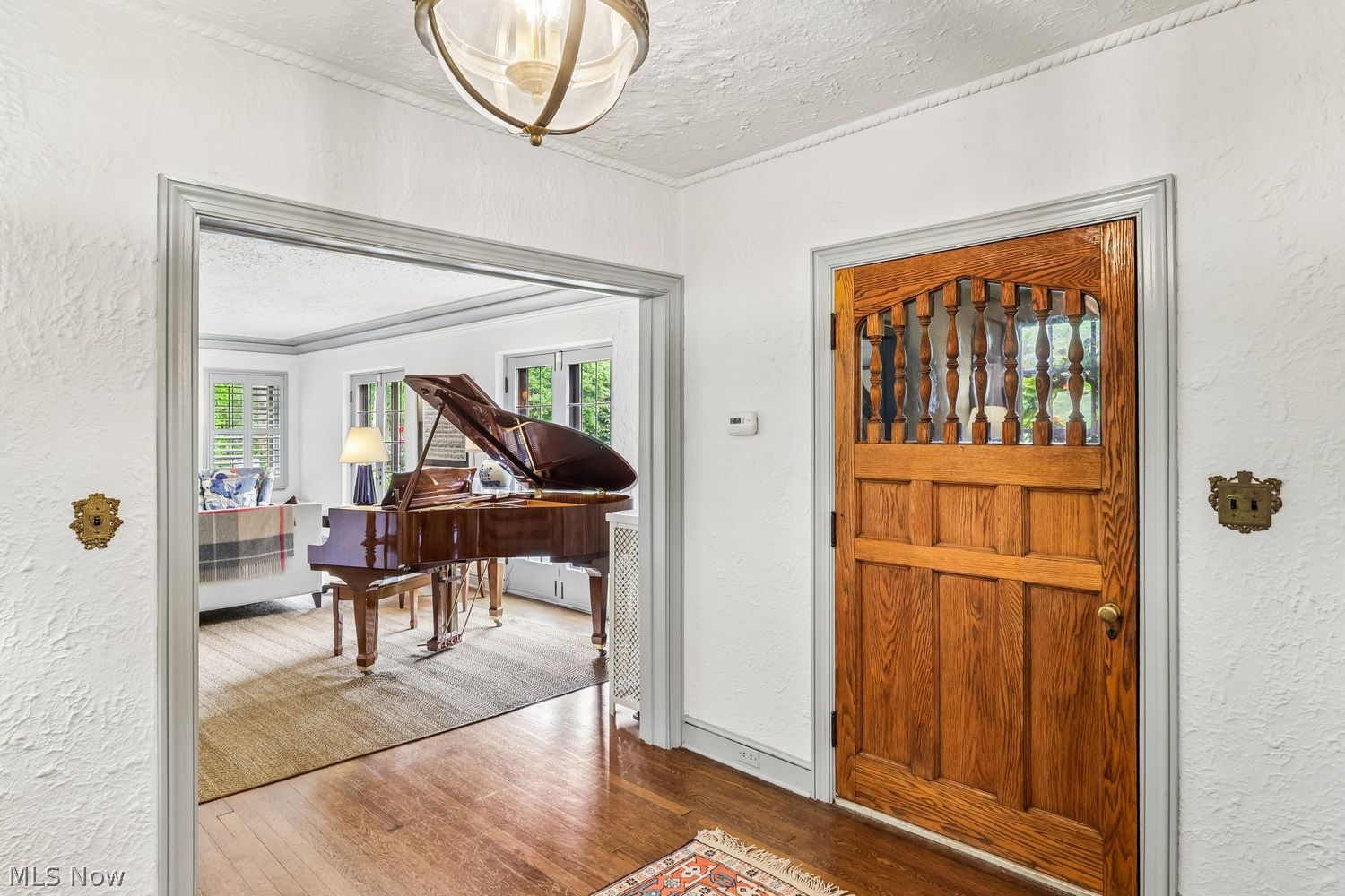 19909 Marchmont Road Shaker Heights OH 44122