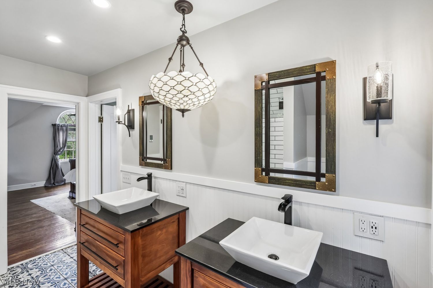 19909 Marchmont Road Shaker Heights OH 44122