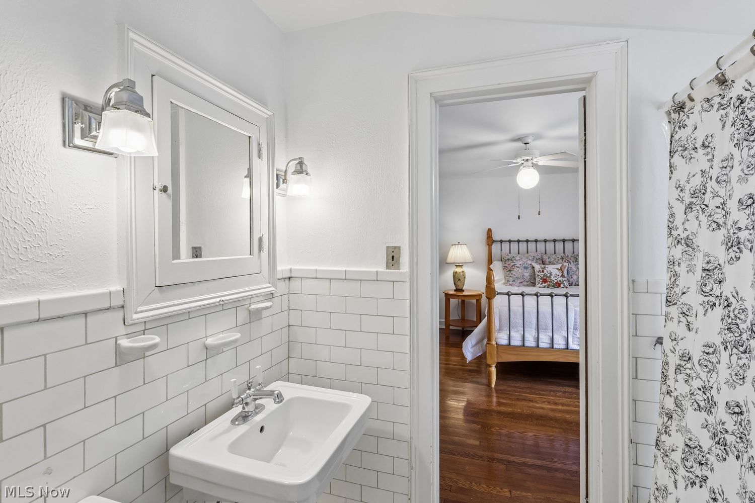 19909 Marchmont Road Shaker Heights OH 44122