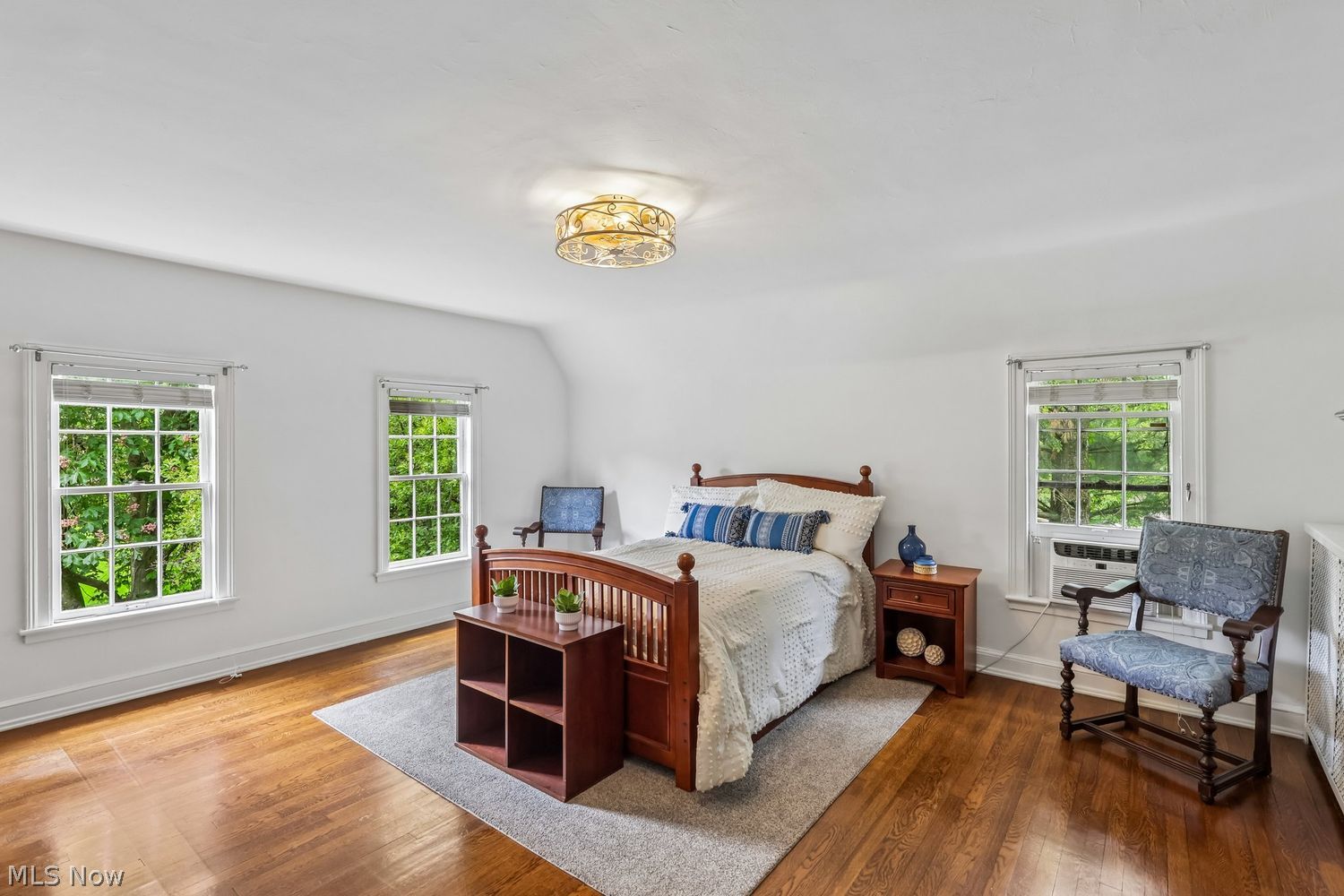 19909 Marchmont Road Shaker Heights OH 44122