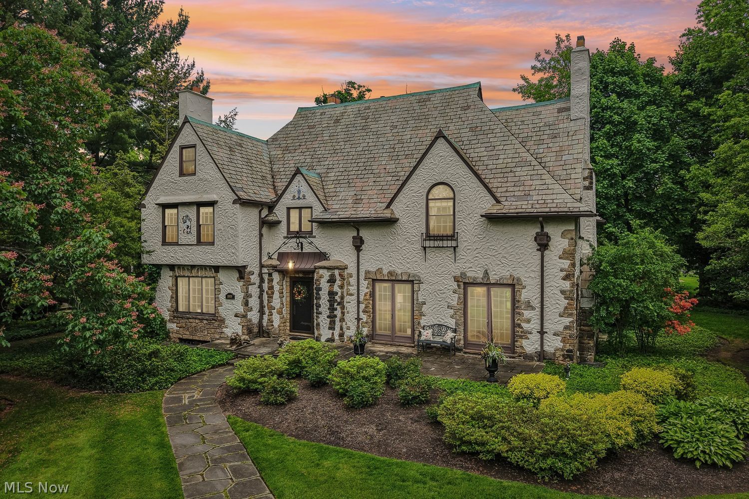 19909 Marchmont Road Shaker Heights OH 44122