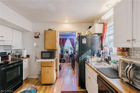 14012 Christine Avenue Cleveland OH 44105