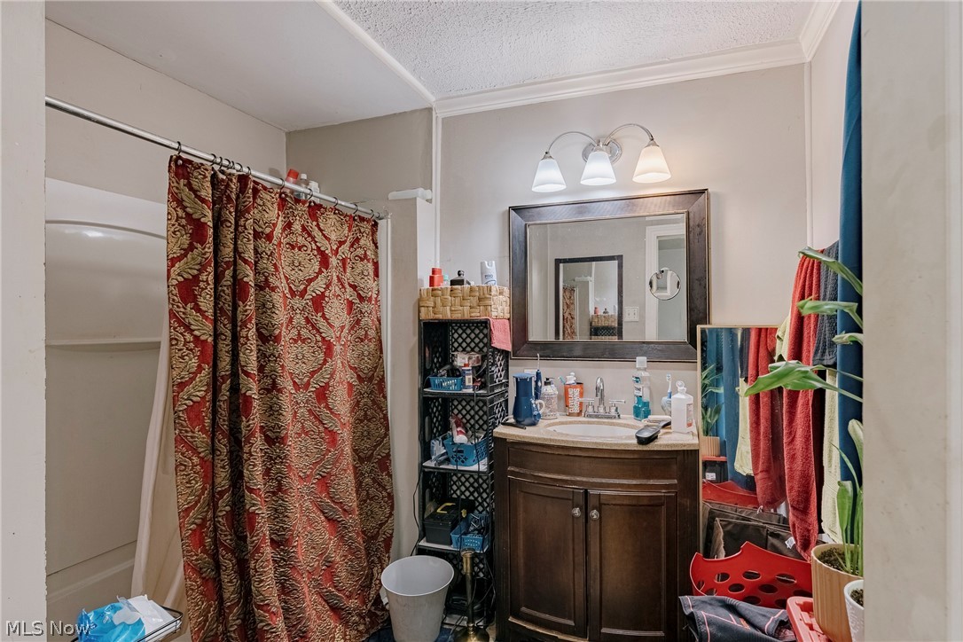 14012 Christine Avenue Cleveland OH 44105