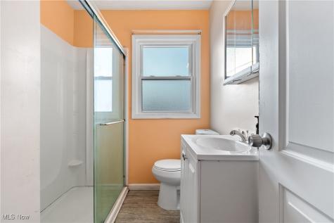 14313 Montrose Avenue Cleveland OH 44111