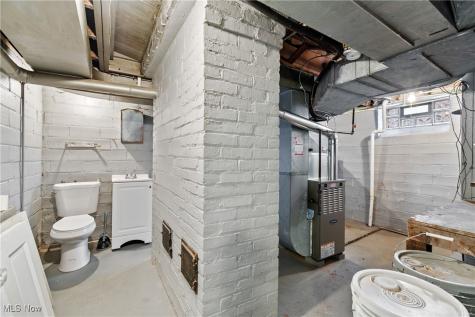 14313 Montrose Avenue Cleveland OH 44111