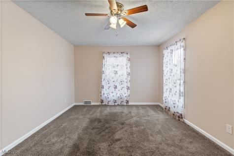 14313 Montrose Avenue Cleveland OH 44111