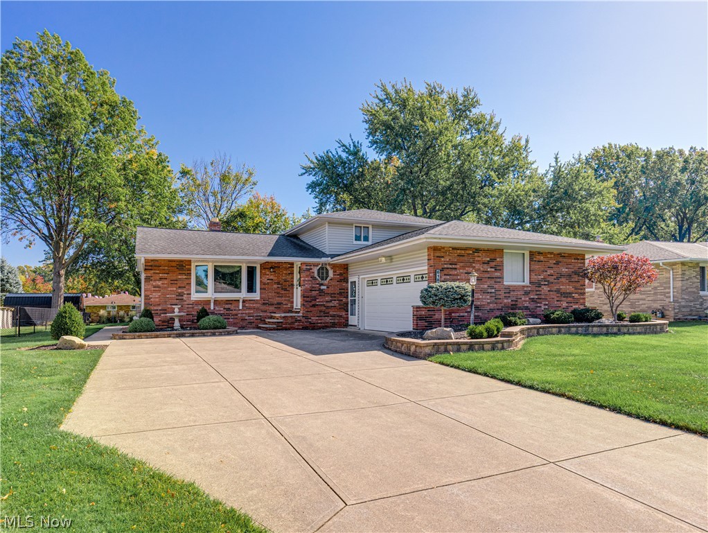 6187 Carlyle Drive Seven Hills OH 44131