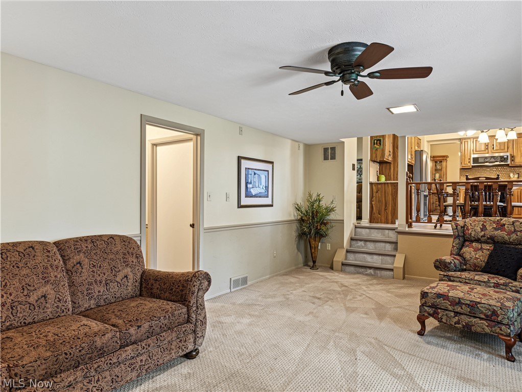 6187 Carlyle Drive Seven Hills OH 44131