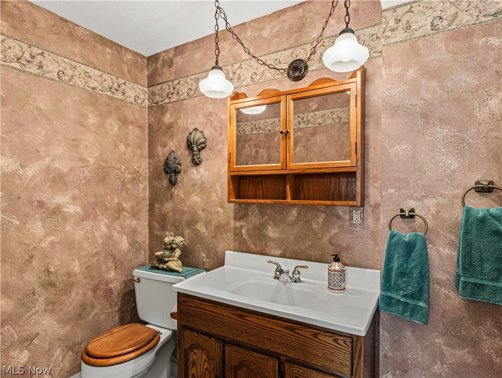 6187 Carlyle Drive Seven Hills OH 44131