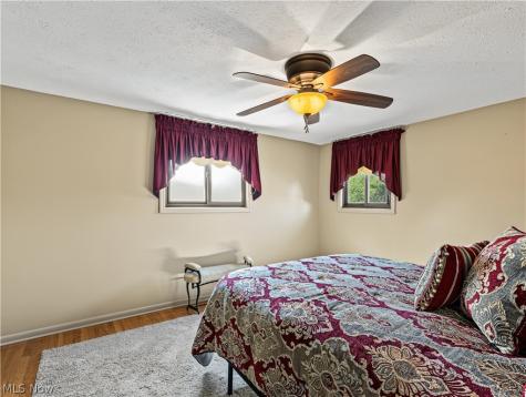 6187 Carlyle Drive Seven Hills OH 44131