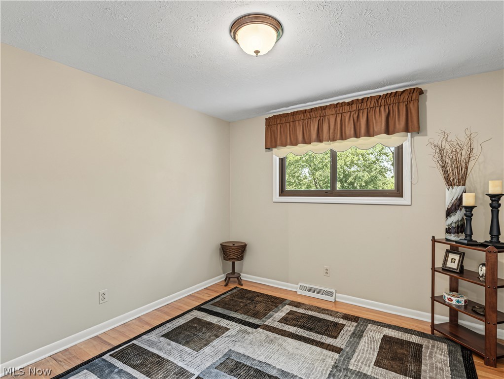 6187 Carlyle Drive Seven Hills OH 44131