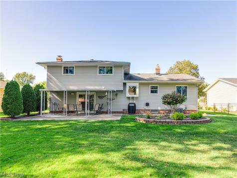 6187 Carlyle Drive Seven Hills OH 44131