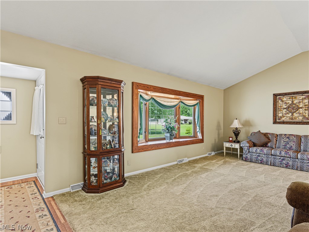 6187 Carlyle Drive Seven Hills OH 44131