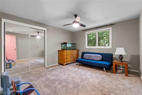 975 Colony Drive Aurora OH 44202