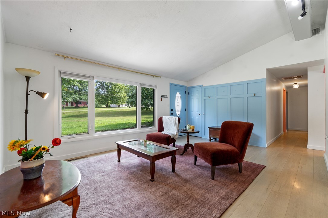 975 Colony Drive Aurora OH 44202