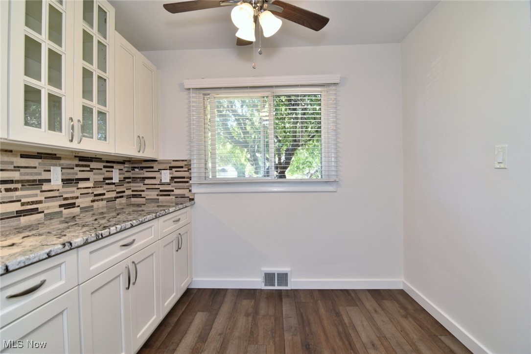 981 Hanley Road Lyndhurst OH 44124