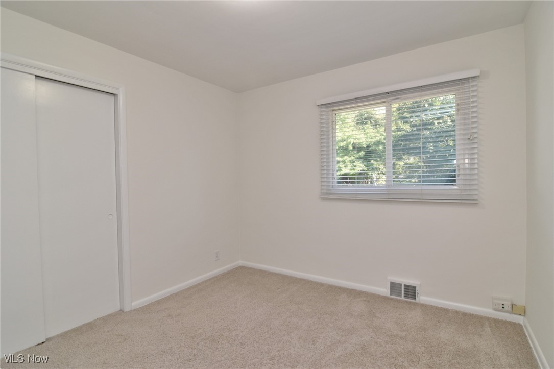 981 Hanley Road Lyndhurst OH 44124