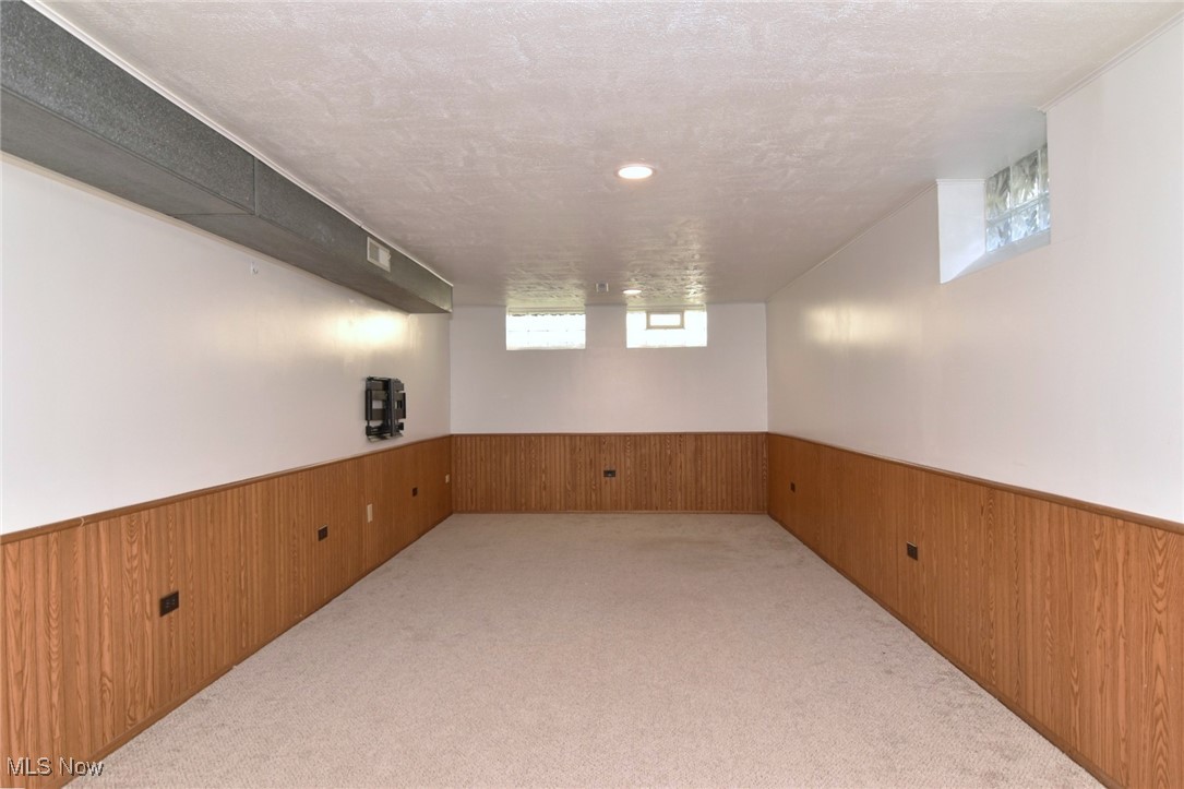 981 Hanley Road Lyndhurst OH 44124