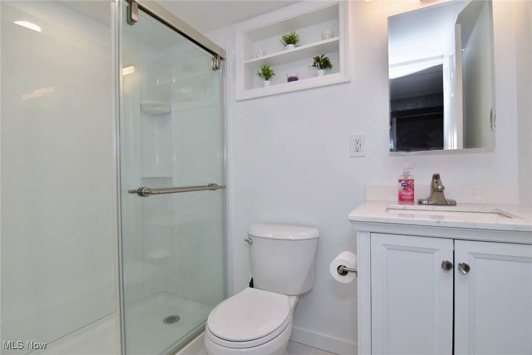 981 Hanley Road Lyndhurst OH 44124