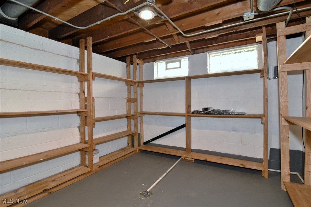 981 Hanley Road Lyndhurst OH 44124