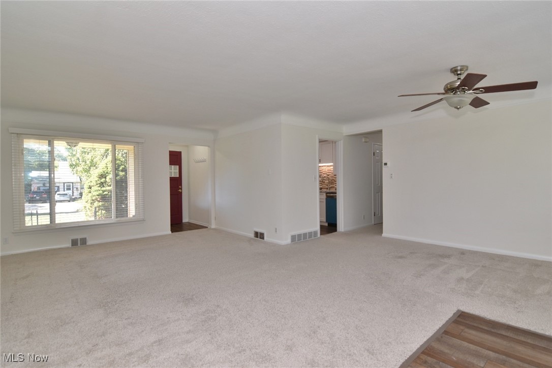 981 Hanley Road Lyndhurst OH 44124